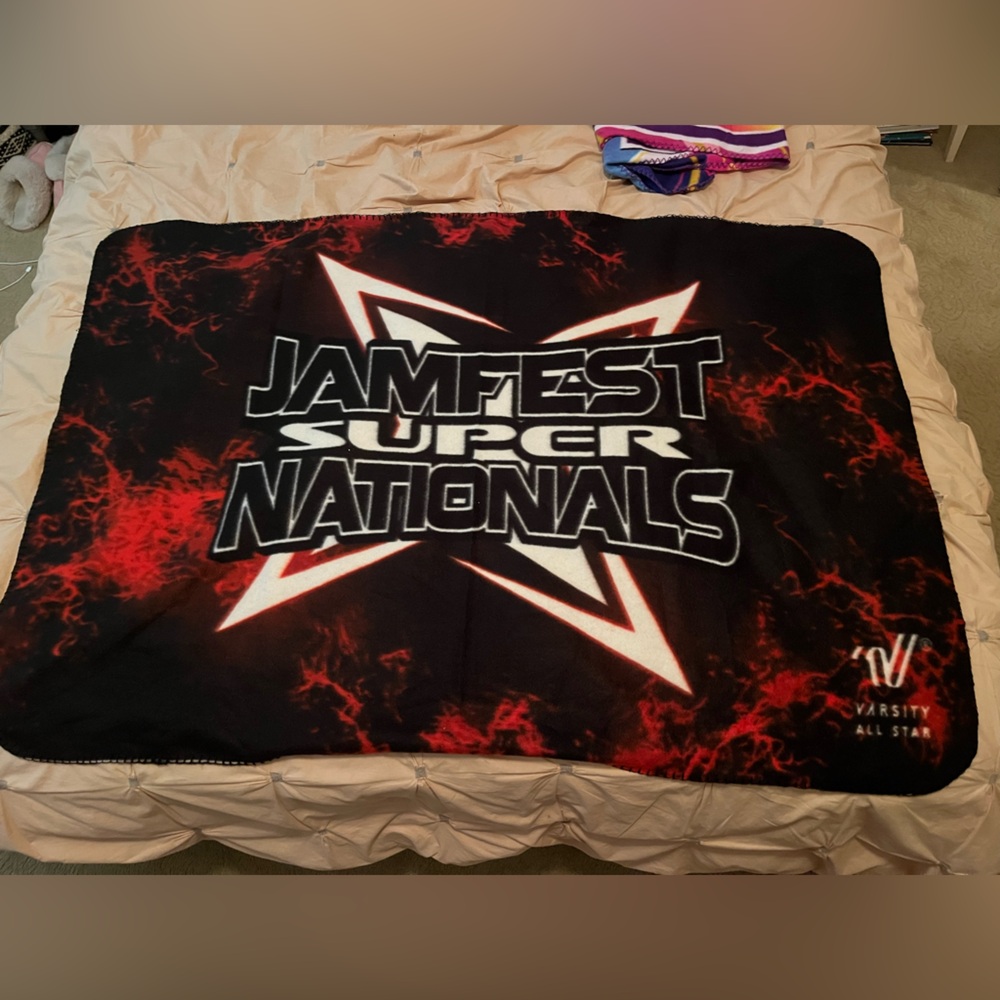 Cheerleader blanket set.